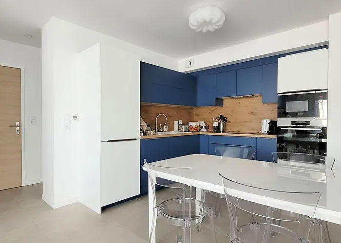 Neuf 2 Avec Terrasse Et Parking A - Fr-1-705-108