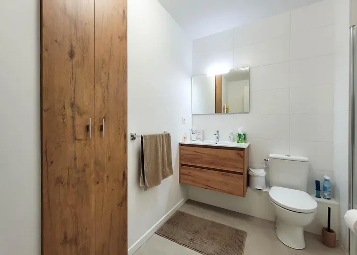 Neuf 2 Avec Terrasse Et Parking A - Fr-1-705-108 *