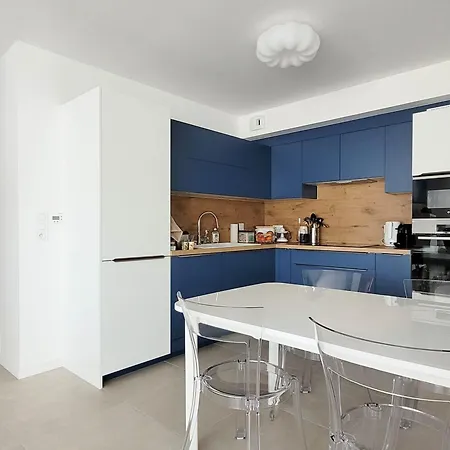 Neuf 2 Avec Terrasse Et Parking A - Fr-1-705-108