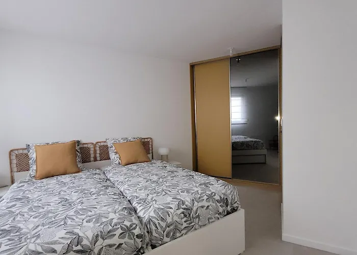 Neuf 2 Avec Terrasse Et Parking A - Fr-1-705-108